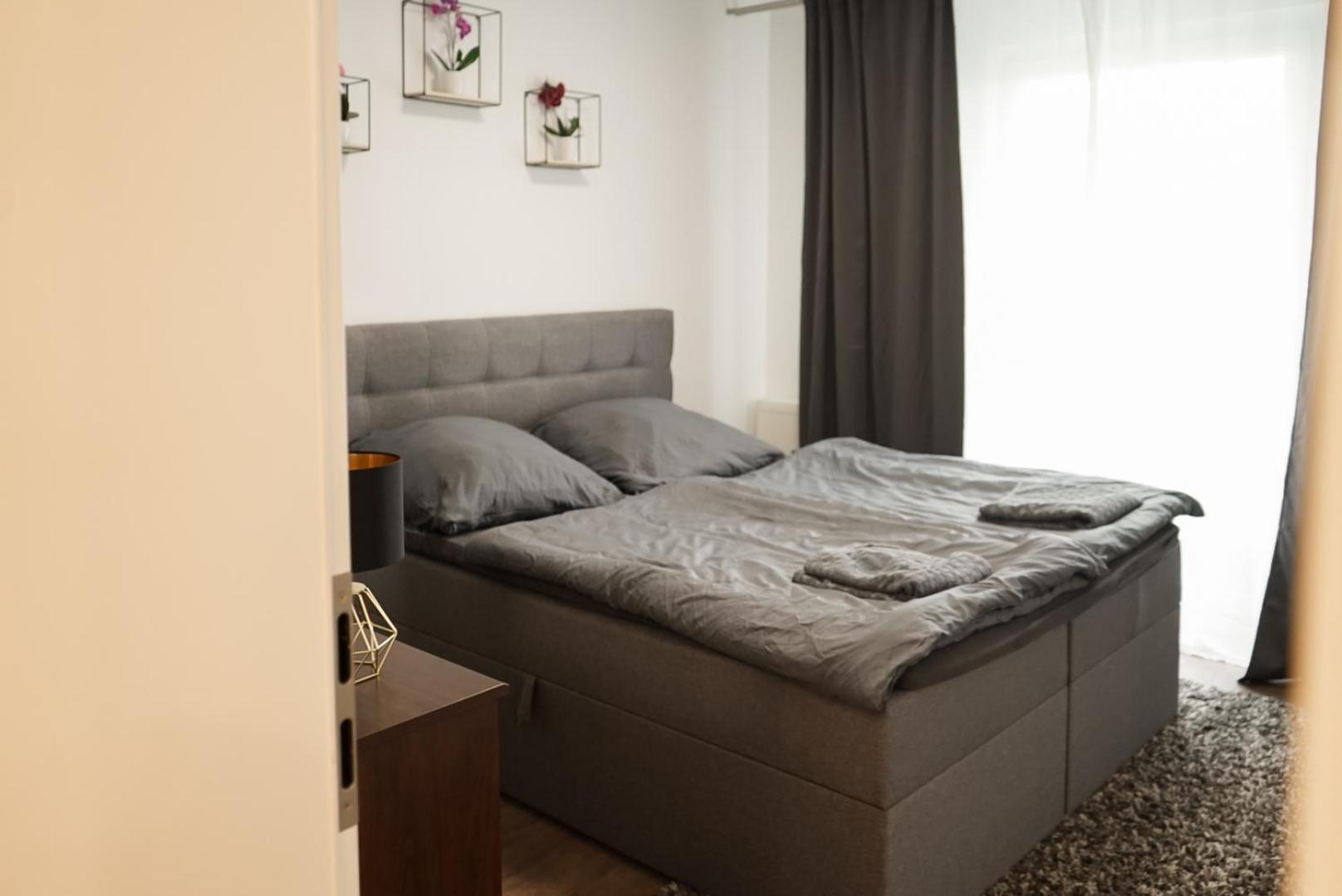 Moeblierte 3-Zimmer-Wohnung Nahe Duesseldorf In Duisburg-Sued Екстериор снимка